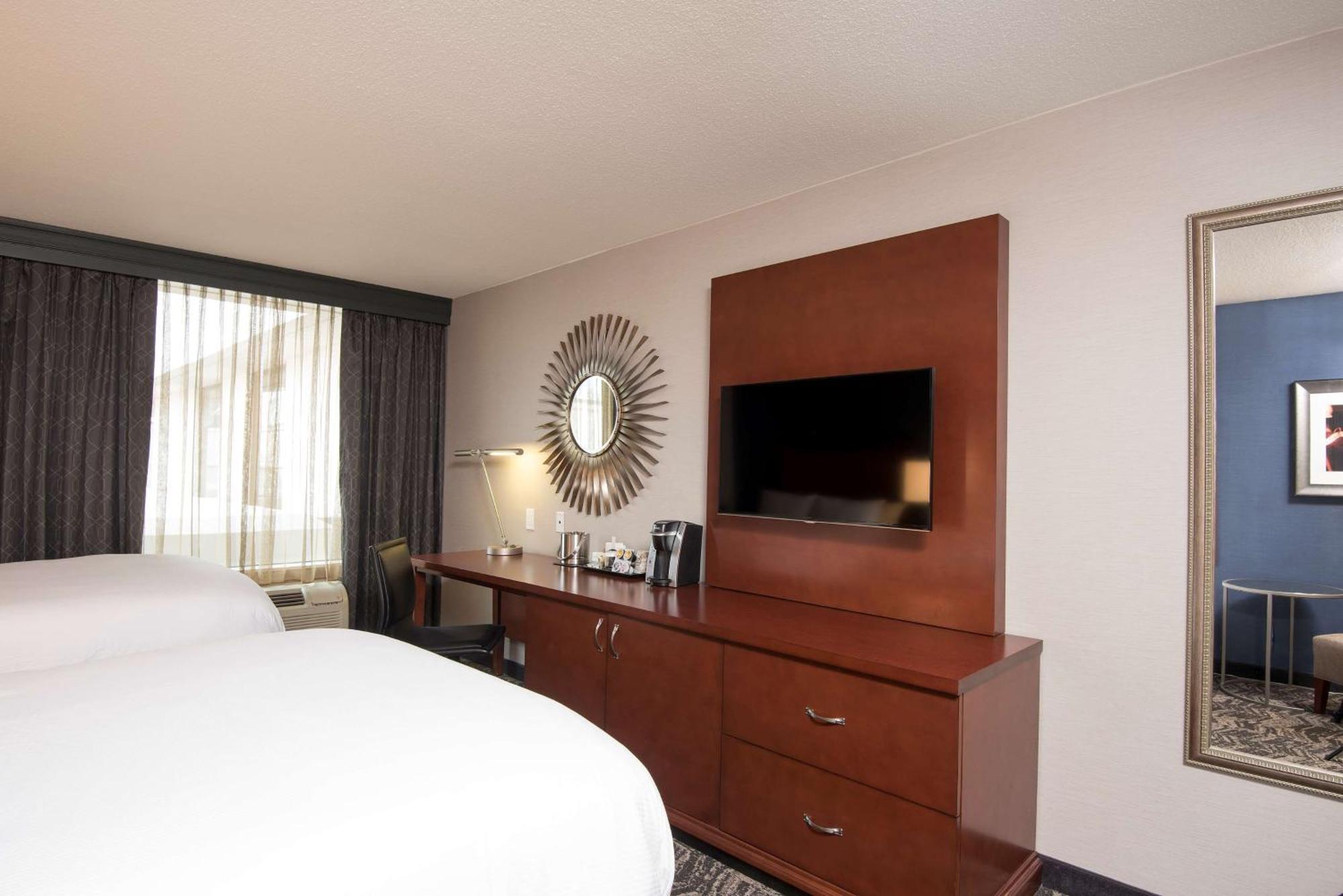 Doubletree By Hilton Schenectady Hotel Exterior photo