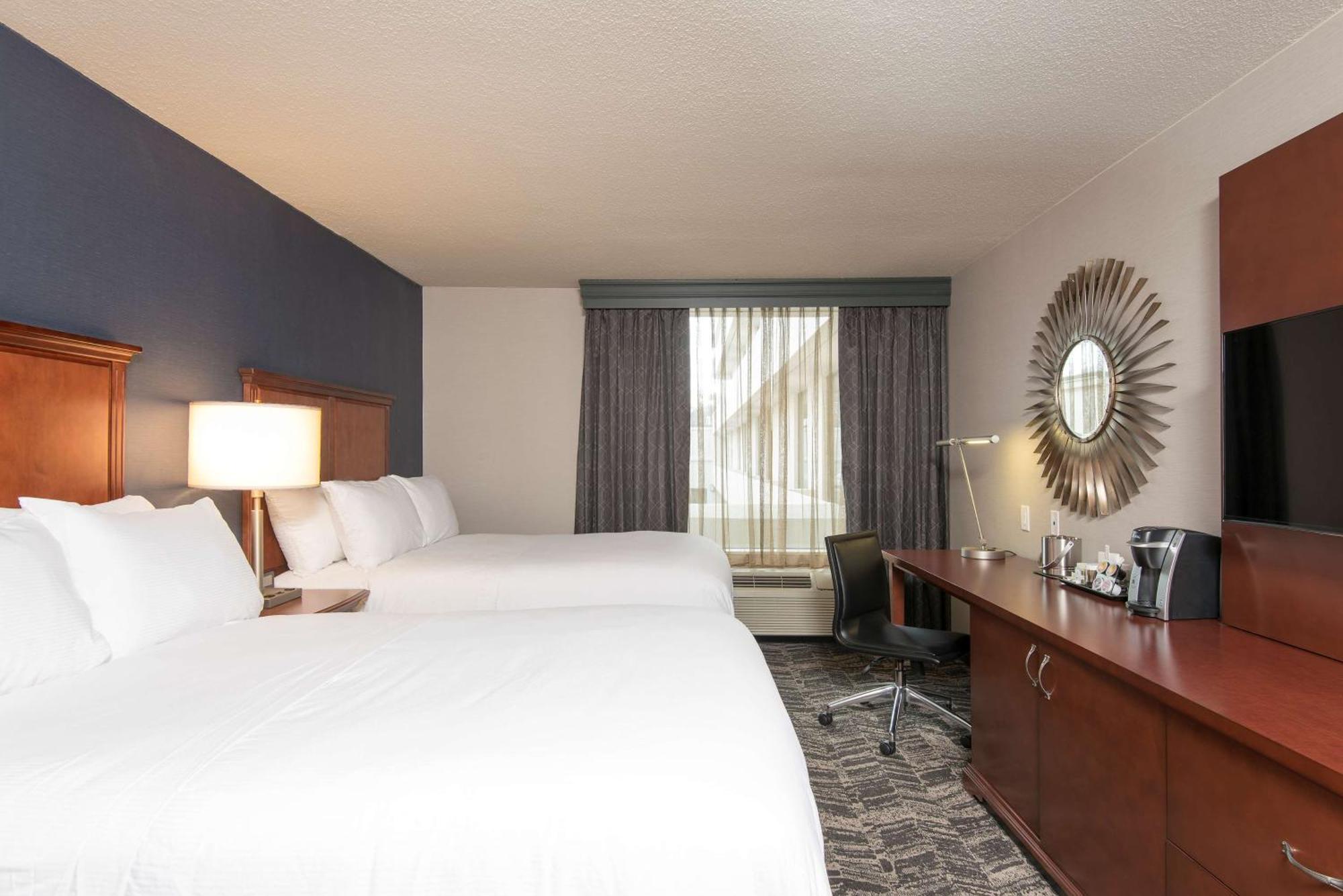 Doubletree By Hilton Schenectady Hotel Exterior photo